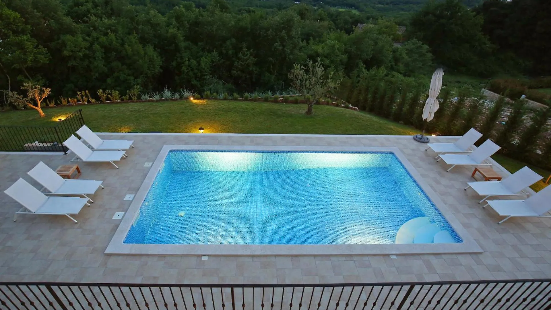Villa Babudri Near Porec For 10 People With Jacuzzi & Spa Strpacici كرواتيا