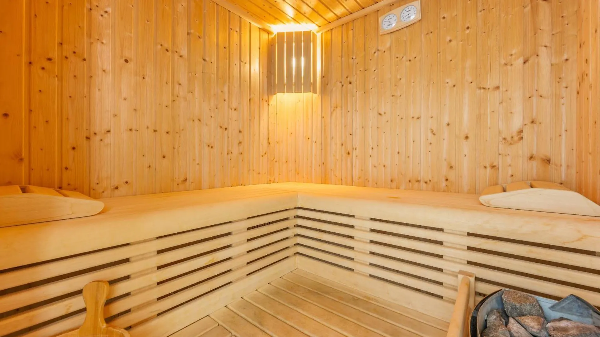 Villa Babudri Near Porec For 10 People With Jacuzzi & Spa Strpacici